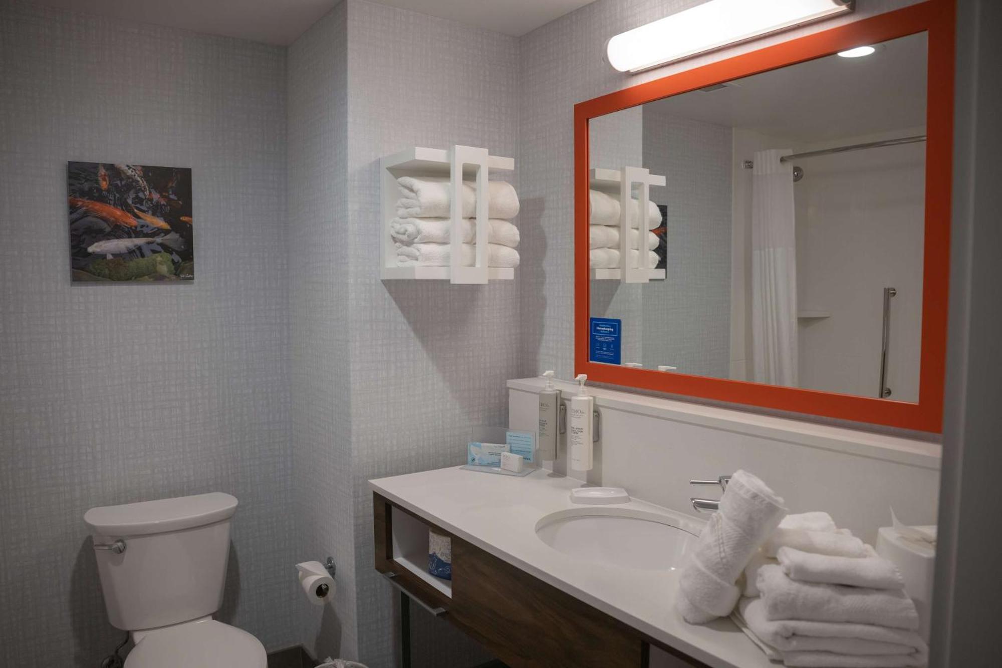 Hampton Inn & Suites Erie Bayfront Dış mekan fotoğraf
