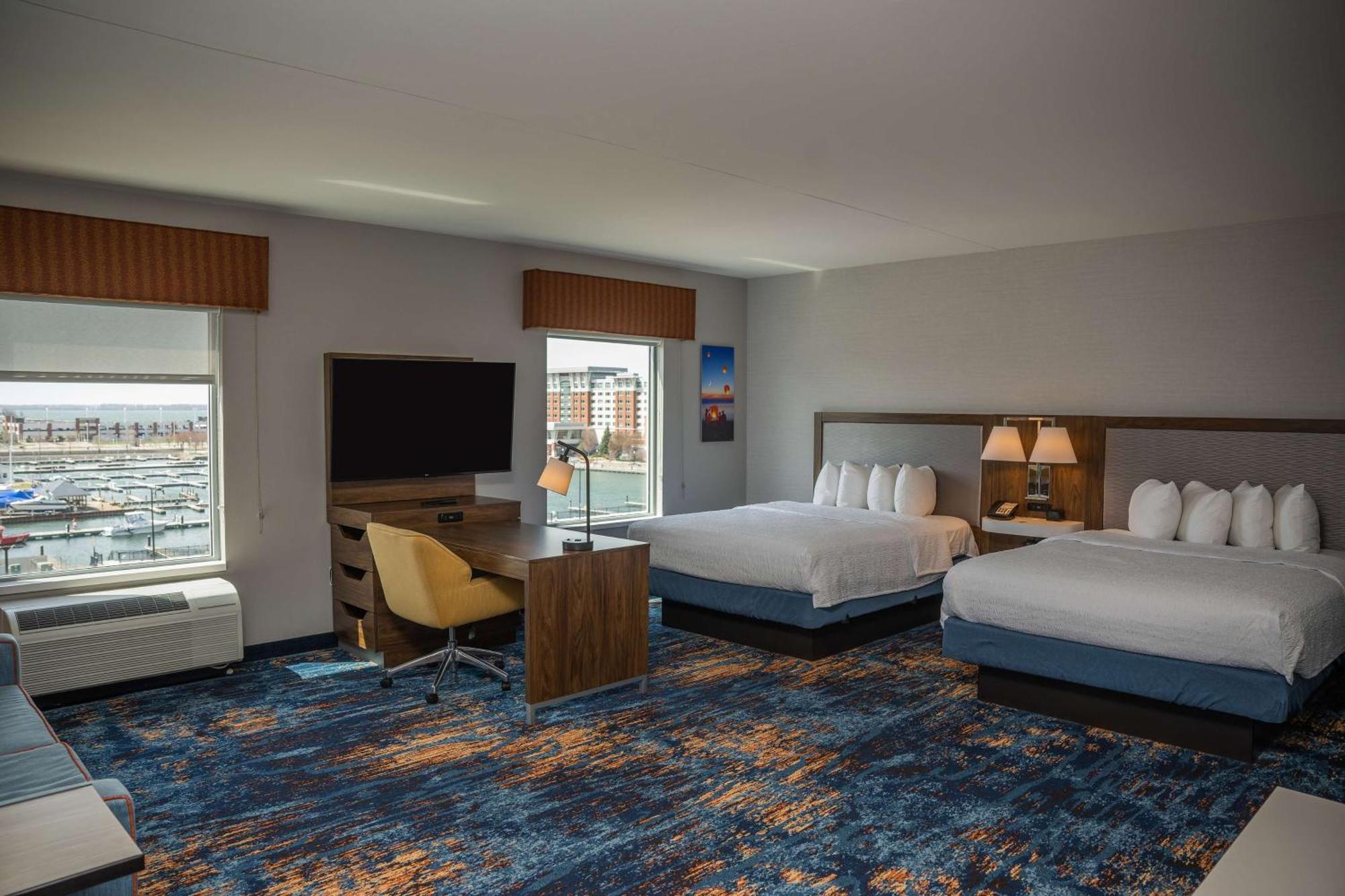 Hampton Inn & Suites Erie Bayfront Dış mekan fotoğraf