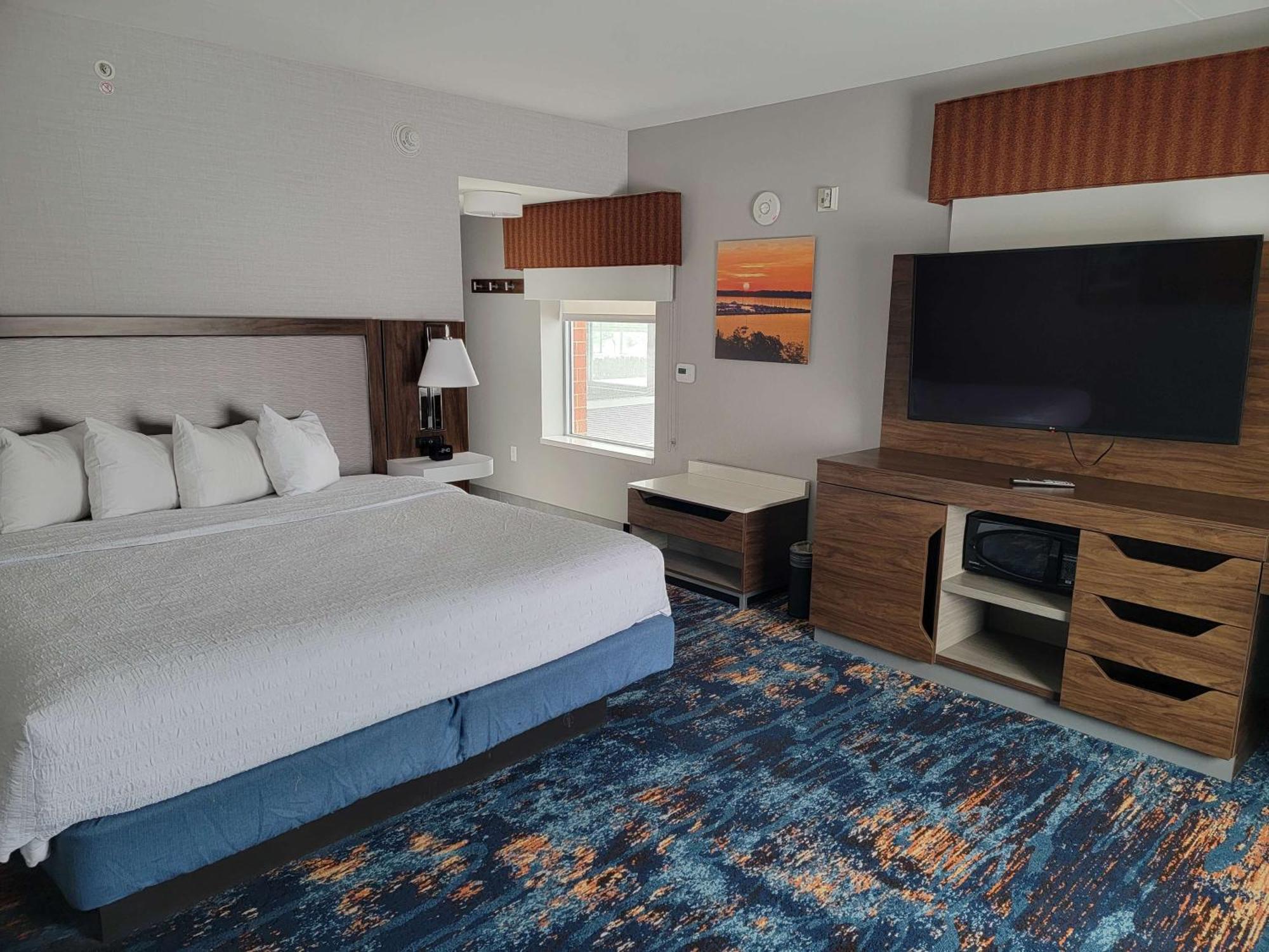 Hampton Inn & Suites Erie Bayfront Dış mekan fotoğraf