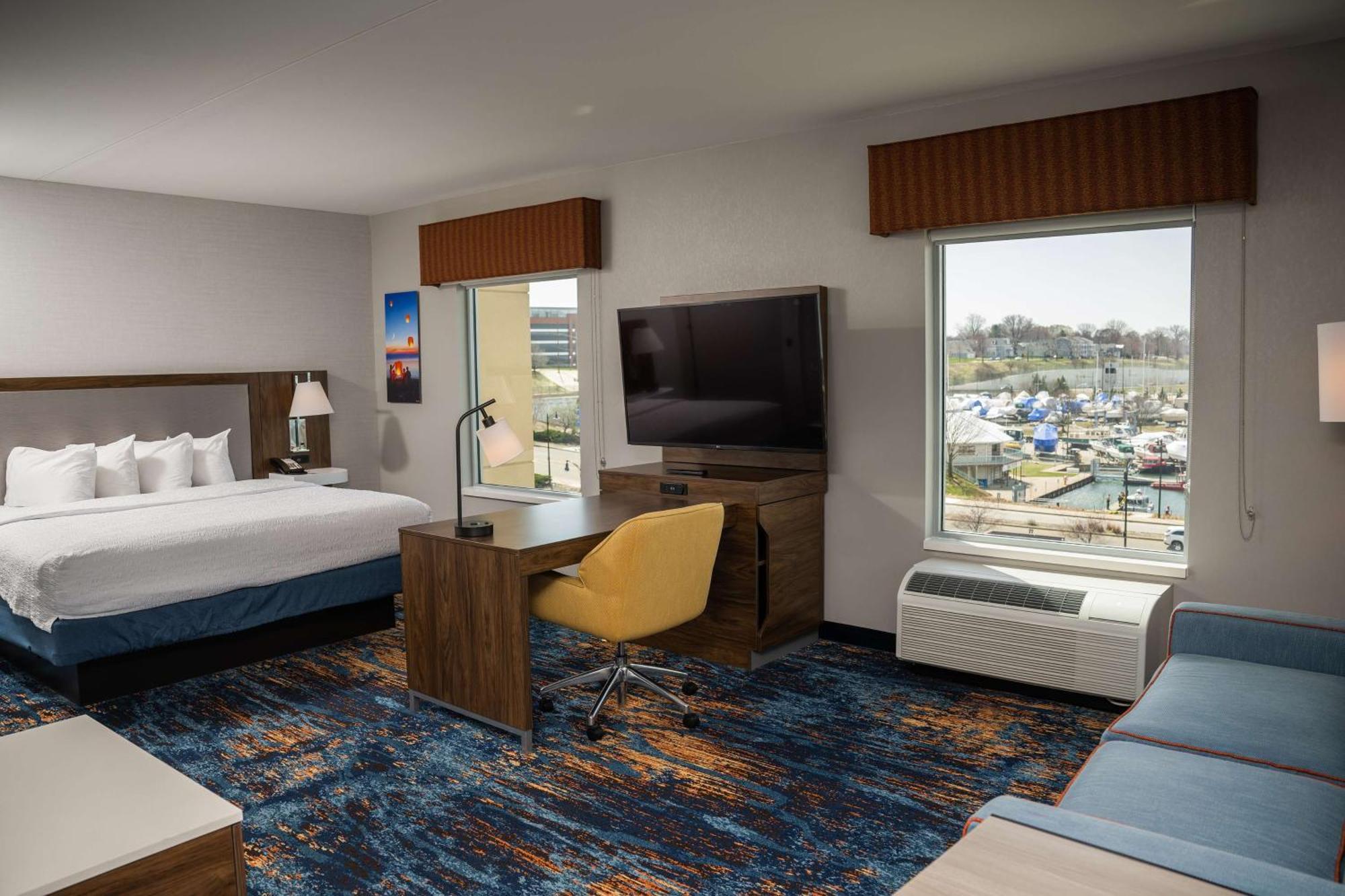 Hampton Inn & Suites Erie Bayfront Dış mekan fotoğraf