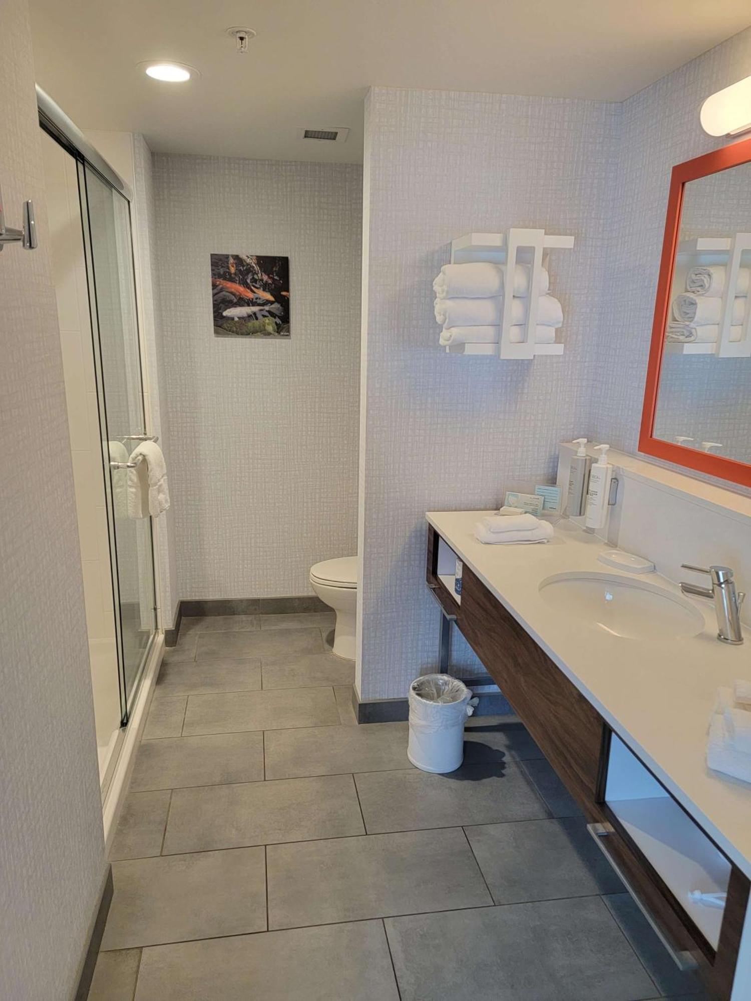 Hampton Inn & Suites Erie Bayfront Dış mekan fotoğraf