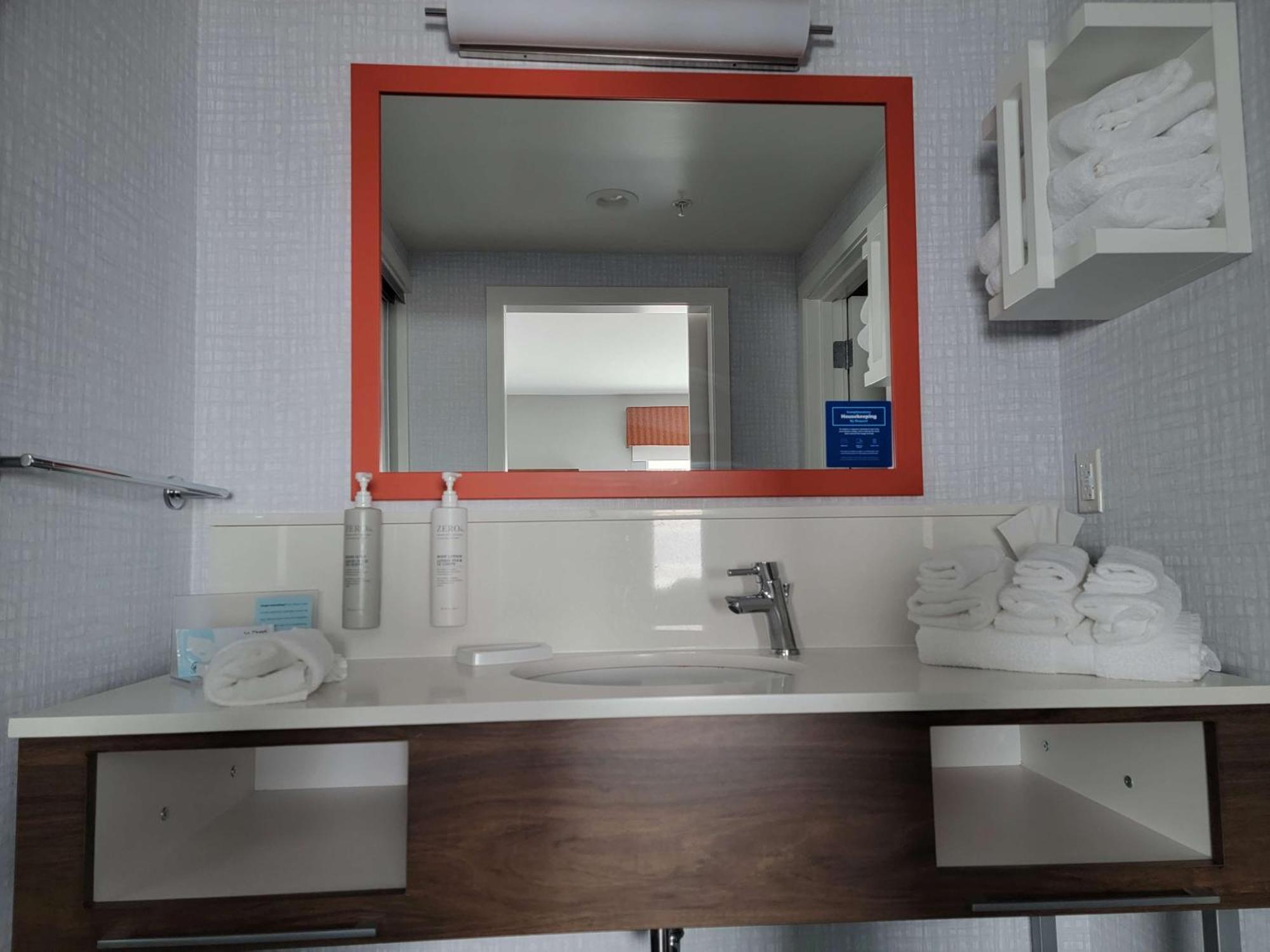 Hampton Inn & Suites Erie Bayfront Dış mekan fotoğraf
