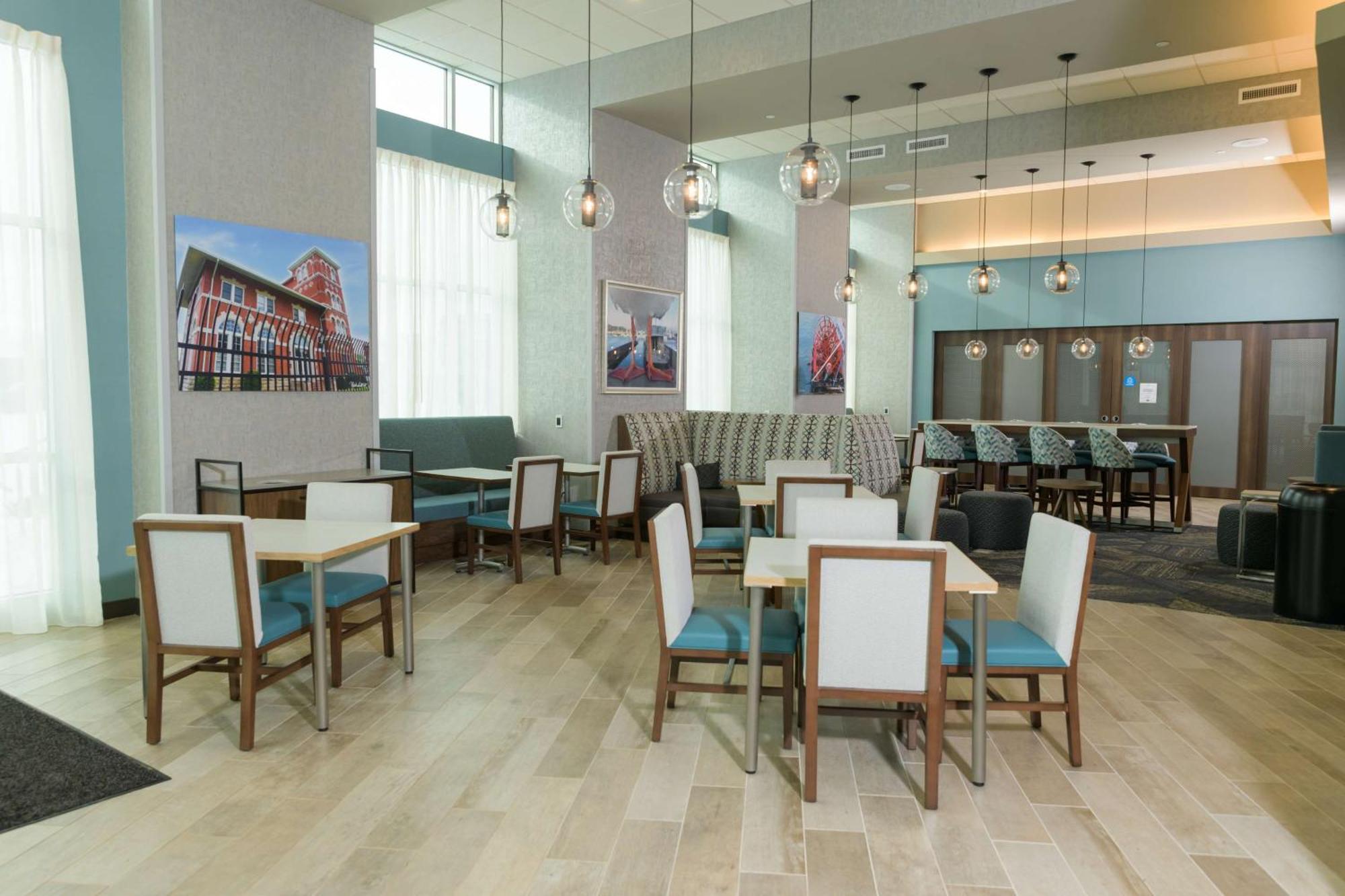 Hampton Inn & Suites Erie Bayfront Dış mekan fotoğraf