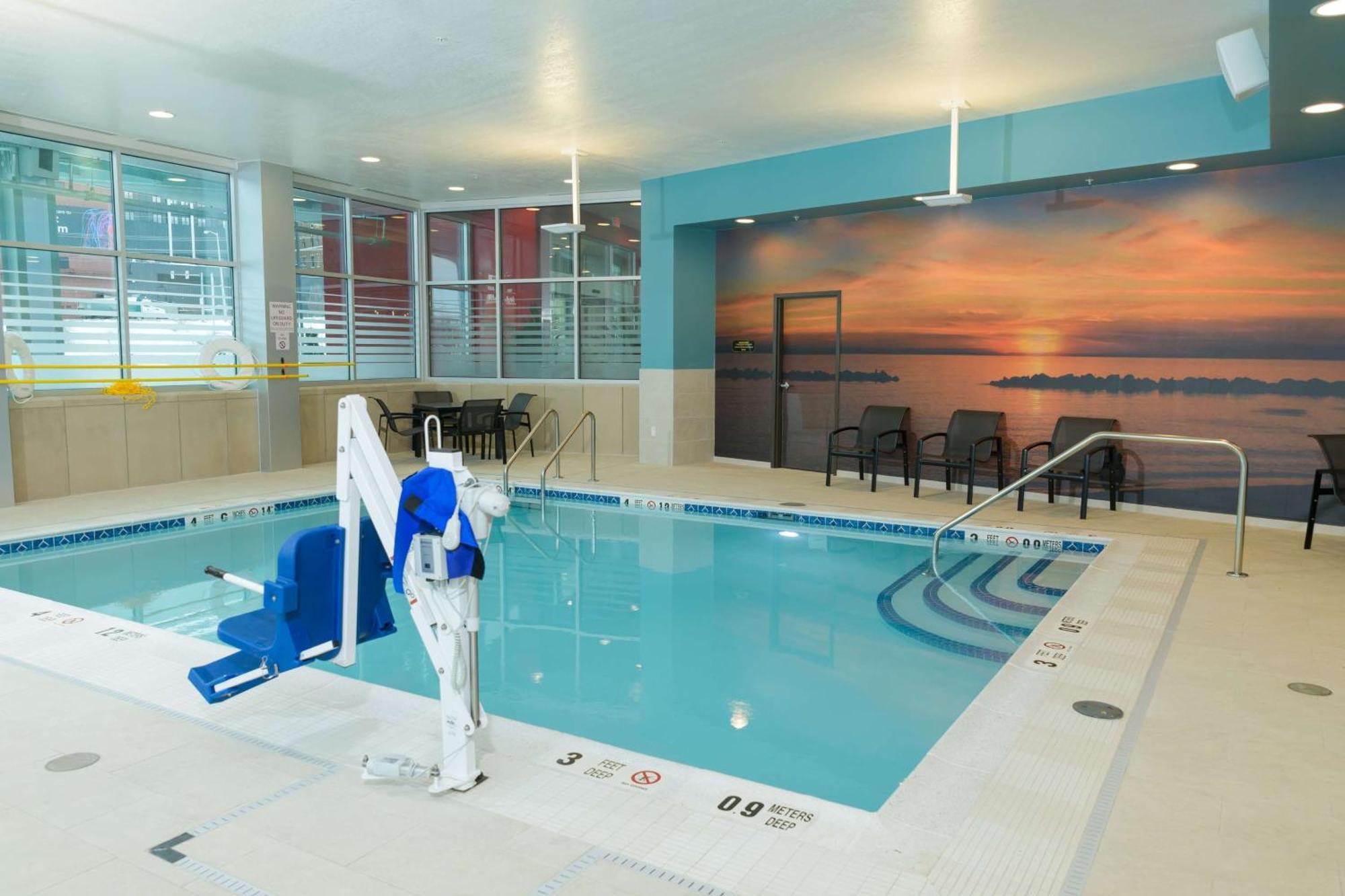 Hampton Inn & Suites Erie Bayfront Dış mekan fotoğraf